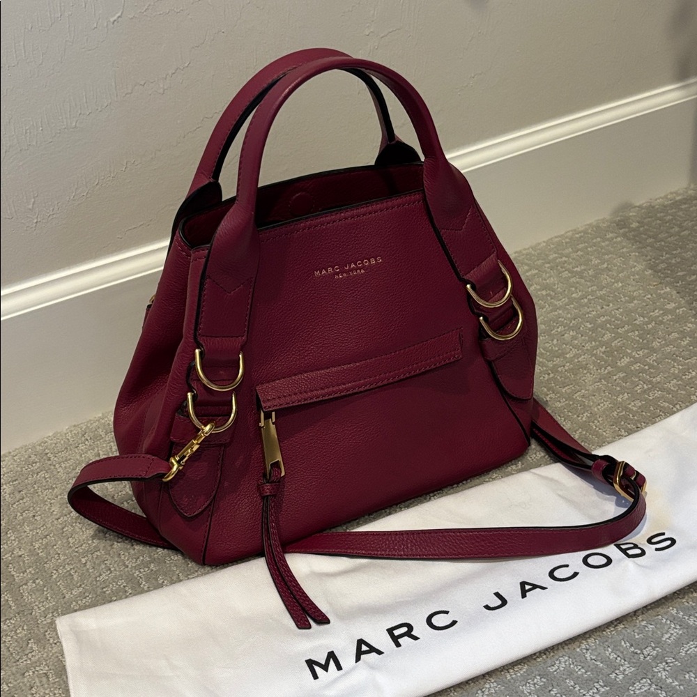 Classic Marc Jacobs Small Anchor Bag, just like wine, aged but still fine! - Picture 2 of 12